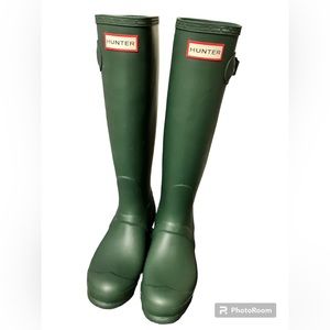 Women’s size 6 Hunter Rain Boots